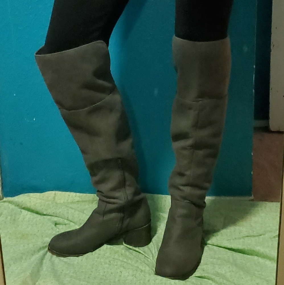 Rampage Paulie knee high boots grey faux suede